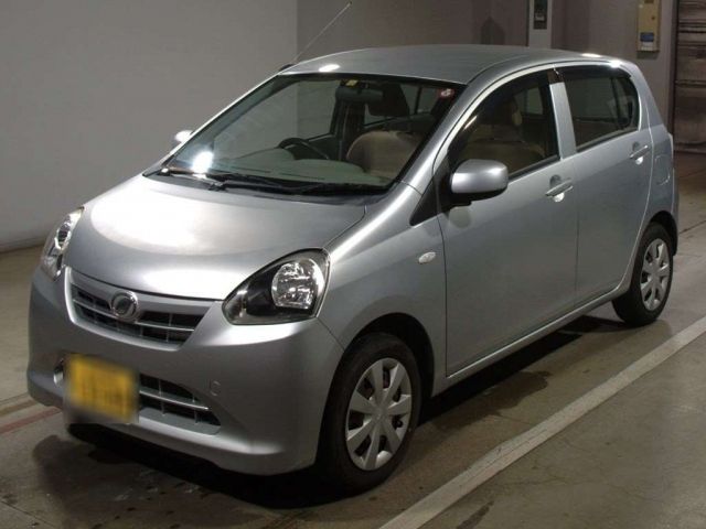 4270 Daihatsu Mira e s LA300S 2012 г. (TAA Chubu)